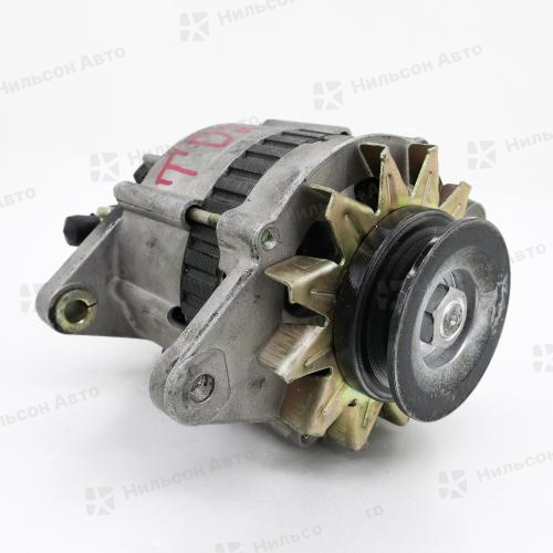 Генератор 12V NISSAN ATLAS TD23-27, вакуумник мален, 1 клиновой, фишка прямоугольная на 2 контакта, б/у