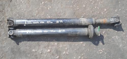 Кардан TOYOTA DYNA, длина 226, фланец 80*85, с подвесным, из 2-х частей 127 и 99 см, б/у