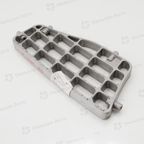 Подножка алюминиевая HINO 300 с 2002 г, левая/правая, API