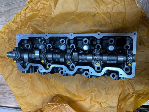 Головка блока TOYOTA DYNA 5L, SAT (в сборе)(распредвал, клапаны, толкатели)
