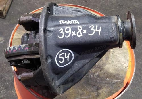 Редуктор заднего моста TOYOTA DYNA, R14-16 на 5 шпилек, пл/хв 39/8, шлицов 34, фланец 65*65, б/у