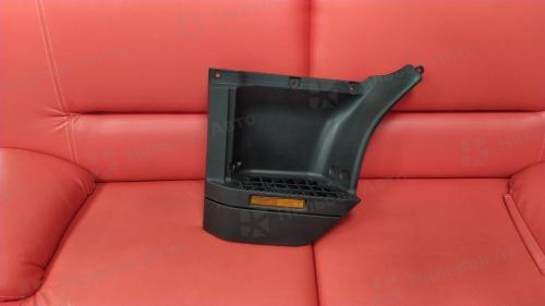 Подножка пластиковая ISUZU FORWARD, левая, б/у