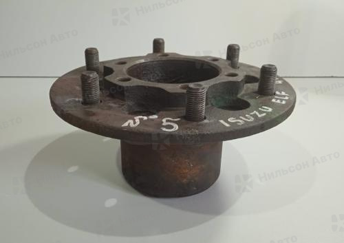 Ступица передняя ISUZU ELF, 4WD, R15 на 6 шпилек, дисковые тормоза, б/у