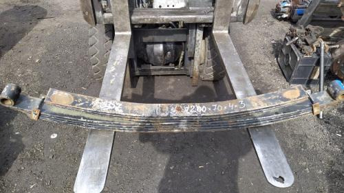 Рессора задняя NISSAN ATLAS (длина 1200, ширина 70, листов 4, в подрессорнике 3, палец на 25 мм), б/у