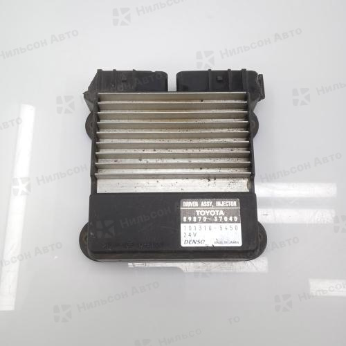 Блок управления TOYOTA DYNA N04C, XZU338, 24V, (ТНВД), б/у (скол фишки)