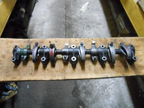 Ось коромысел TOYOTA DYNA 14B, б/у