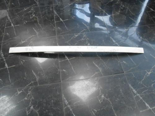 Планка над решеткой радиатора TOYOTA DYNA широкая база 1995 год, б/у