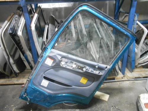 Дверь передняя, правая HINO RANGER, 5 тонник, 2006 г, 24V, зеленая, б/у