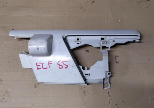 Щечка кабины ISUZU ELF с 2008 г, левая нижняя, б/у