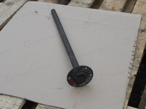 Полуось NISSAN ATLAS, широкая база, 5-6 шпилек, длина 77 см, шлицов 37, диаметр 38 мм, крепится на 6 болтов, б/у