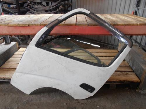 Дверь передняя, левая TOYOTA DYNA, XZU, 24V, белая, б/у