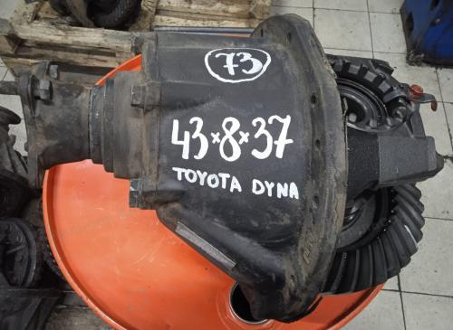 Редуктор заднего моста TOYOTA DYNA, R14-16 на 5 шпилек, пл/хв 43/8, шлицов 37, фланец 78*84, б/у