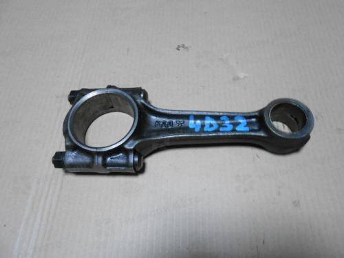 Шатун MMC CANTER 4D32, б/у