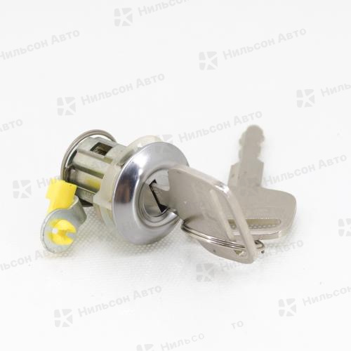 Личинка замка двери ISUZU ELF NKR66E правая сторона, оригинал