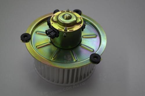 Моторчик печки 24V ISUZU FORWARD 6HE1, 6HH1, 6HK1, 6HL1, низкий, Nilson Auto Parts (с крыльчаткой)