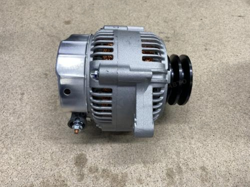 Генератор 24V TOYOTA DYNA B, 3B, 11B, 13B, 14B, 15B, S05C, S05D. J05C без вакуумника, 2 клиновой, фишка овальная 3 контакта, 60A, KRAUF