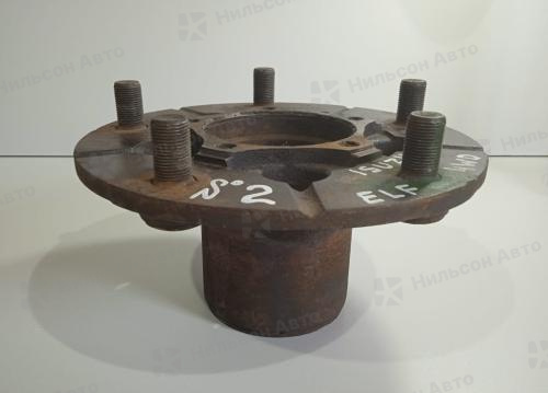 Ступица передняя ISUZU ELF, 4WD, R16 на 5 шпилек, дисковые тормоза, б/у