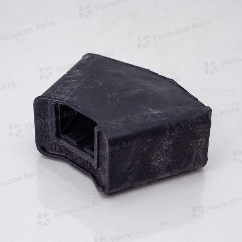 Отбойник поперечной рессоры MMC CANTER FE82G, оригинал