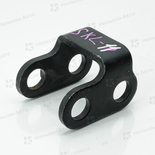 Серьга передней рессоры MMC FUSO  5 тонн, правая, ZEVS