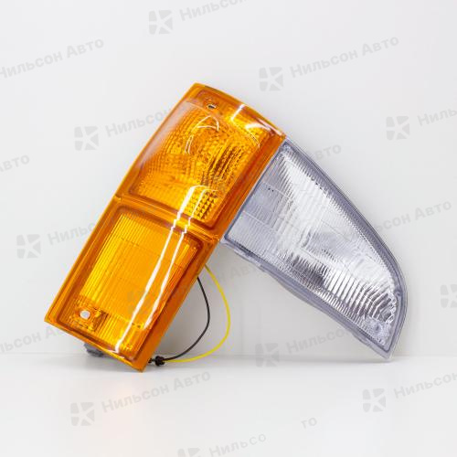 Габарит HYUNDAI HD45-78, правый, CR