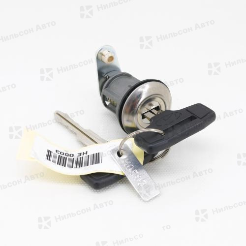 Личинка замка двери HYUNDAI HD120, правая, оригинал