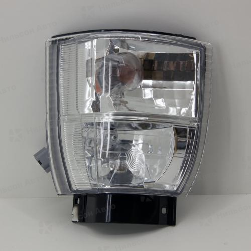 Габарит, NISSAN ATLAS, 1992-2007, вид 1, правый, (белый/хрустальный), AUTODEPO