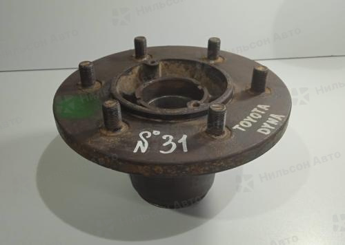 Ступица передняя TOYOTA DYNA, R16 на 6 шпилек, барабанные тормоза, б/у