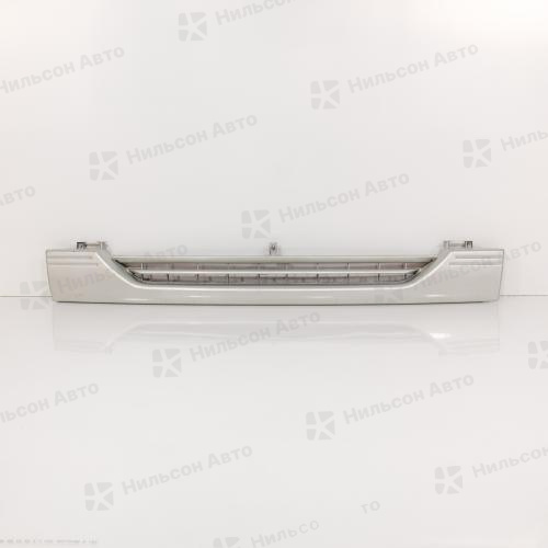 Решетка радиатора NISSAN DIESEL 1995-2001 широкая база, ZEVS (под покраску, царапины!)