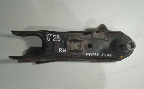 Рычаг передний нижний правый, NISSAN ATLAS F23, TD23-27, б/у (2WD)