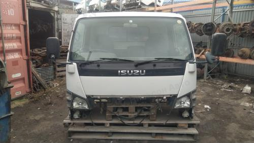 Кабина первой комплектности 24V, ISUZU ELF, 4HL1, NPS81, МКПП, широкая база, высокая, 2004 г, белая, б/у